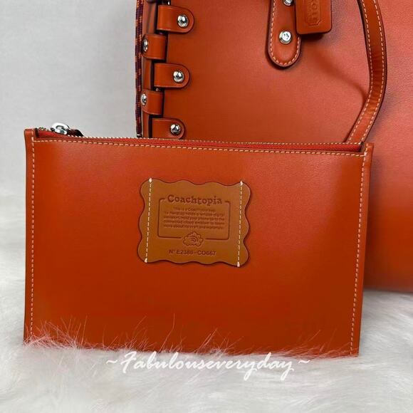 Coach Medium Re Laceable Tote In Coachtopia Leather/Deep Orange CO667 + Pouch - Picture 3 of 9
